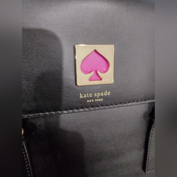 Black Leather Kate Spade handbag with pink details and gold hardware - Picture 7 of 7